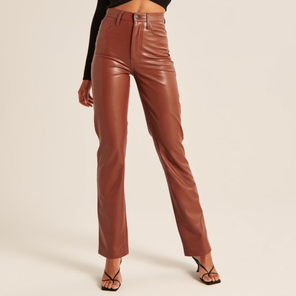 Abercrombie Curve Love Vegan Faux Leather 90s Straight Ultra High Rise Pants 33